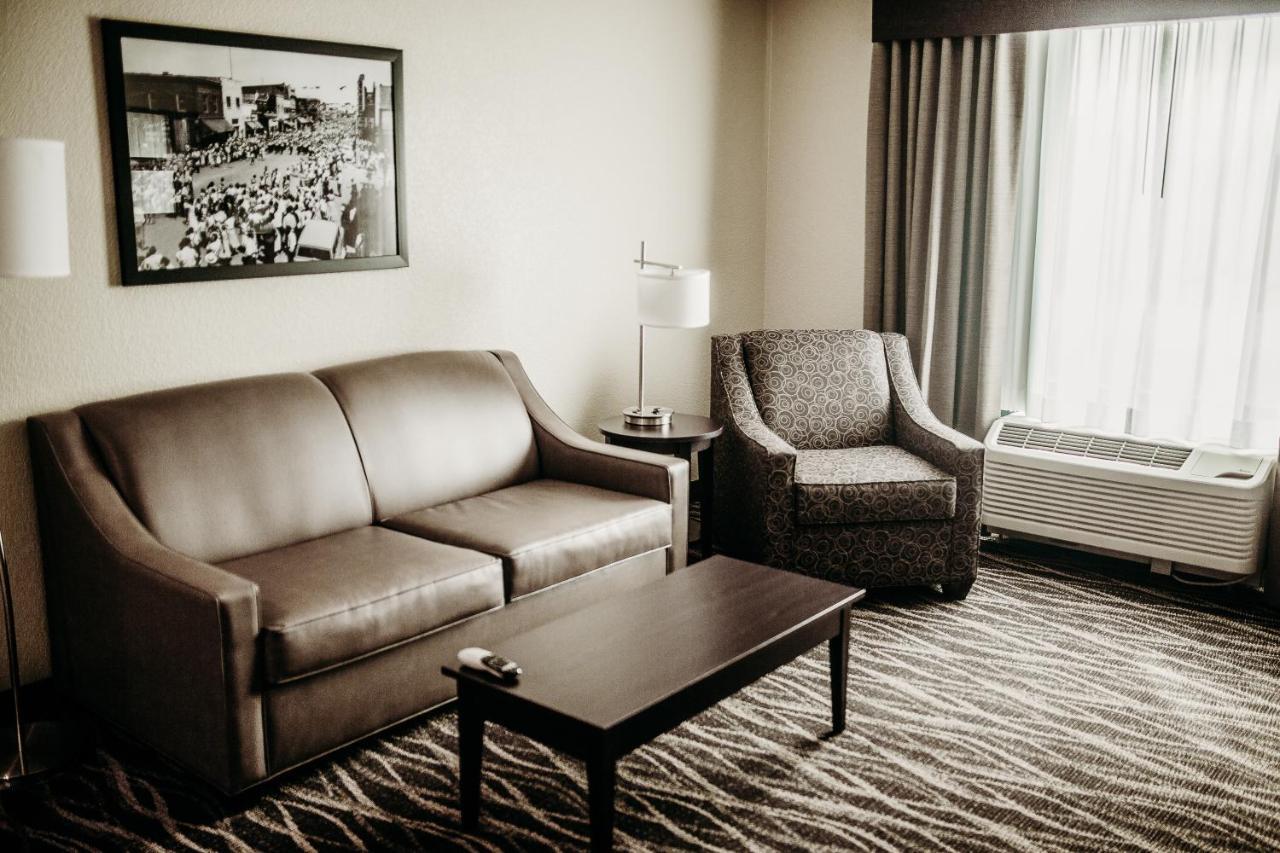 Cobblestone Hotel & Suites International Falls Buitenkant foto