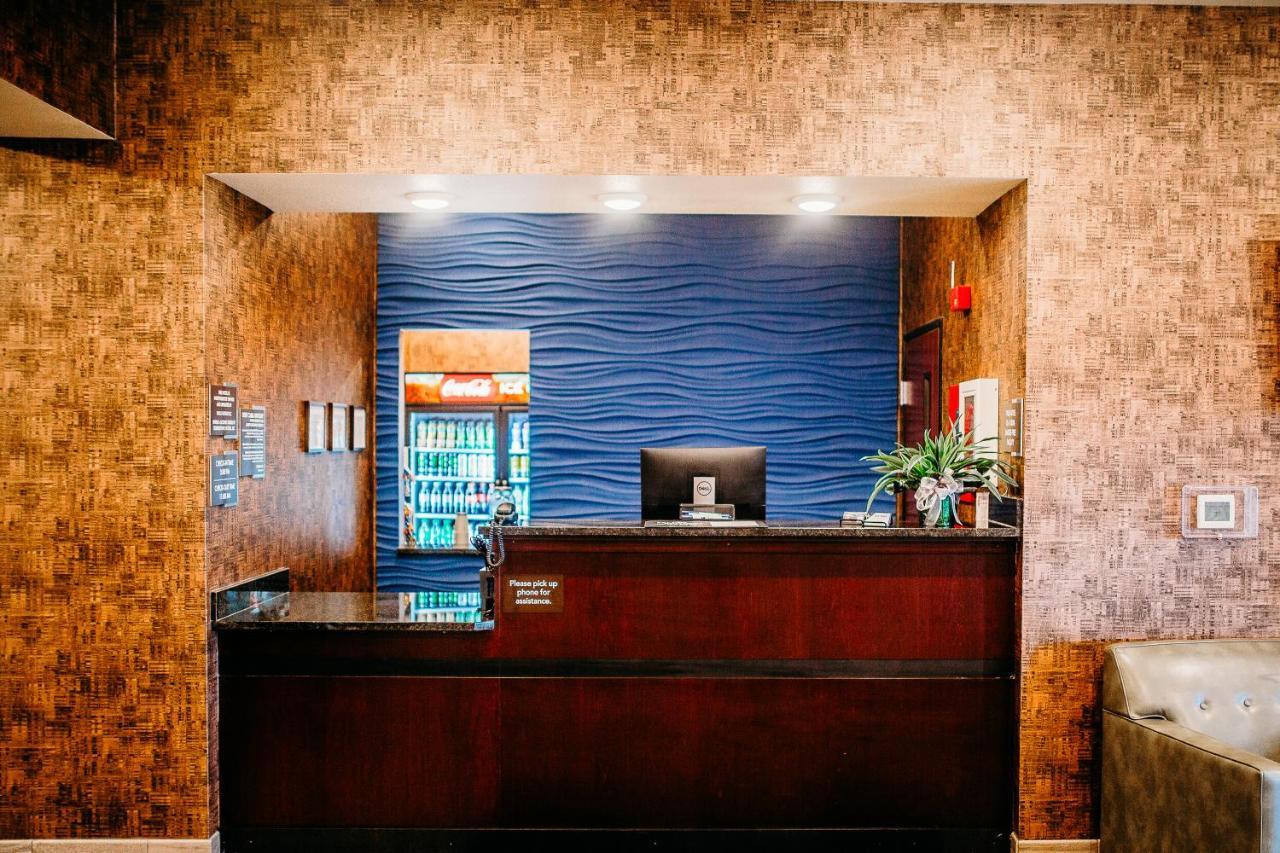 Cobblestone Hotel & Suites International Falls Buitenkant foto